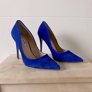 Daisie blue suede heels